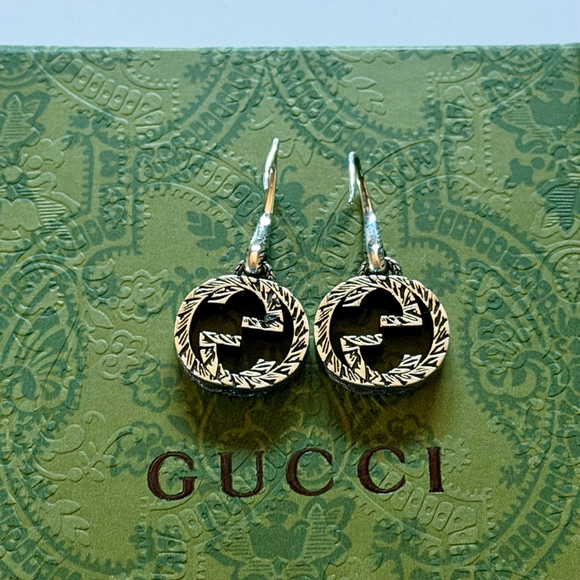 Gucci Silver Drop Earrings with GG Logo - Picture 2 of 7